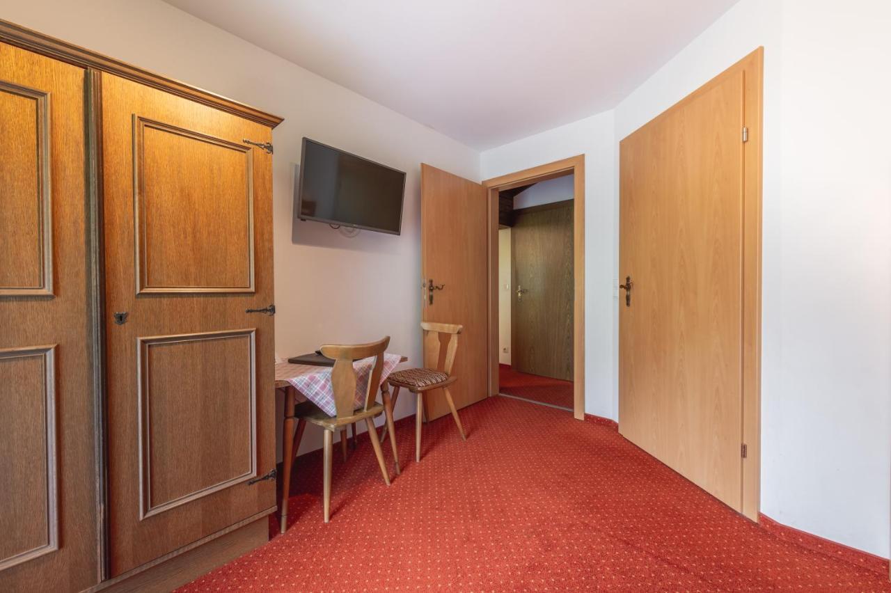 Panoramahotel Stocker بروغيرن المظهر الخارجي الصورة